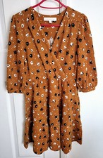 TK Maxx Monteau Los Angeles Pretty floral wrap Style Dress - Size Medium 