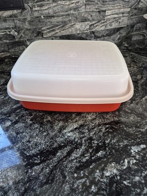 Vintage Tupperware 1294-4 Meat Keeper Marinade Container w/ Lid Paprika Red