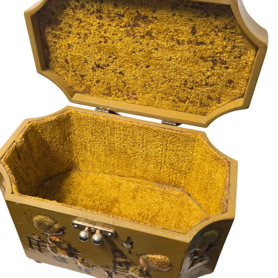 VTG Holly Hobbie Box Purse Wood Decoupage 3D Carved Lined Lucite Handle 1970s - Image 3 of 4