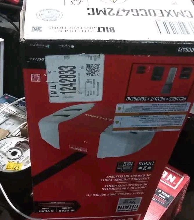 CRAFTSMAN 1/2 HP Smart Garage Door Opener-myQ Smartphone Controlled CMXEOCG472 - Image 4 of 4