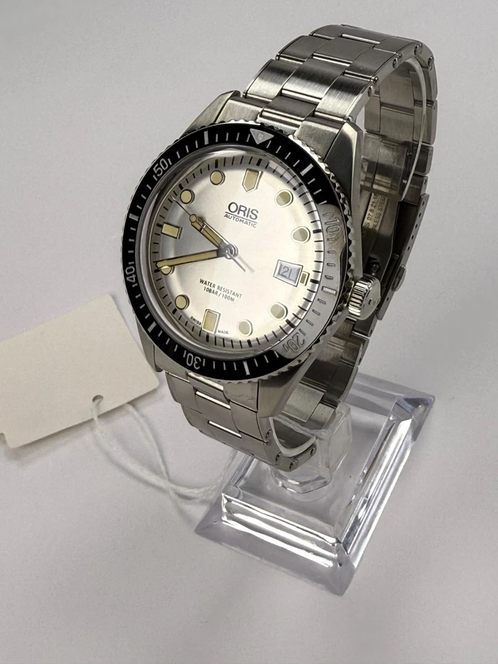 Oris Divers Sixty‑Five Automatic Watch 42mm - 01-733-7720-4051-07-8-21-18 - Image 4 of 4