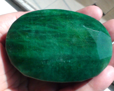 BIG! 1360.50 ct RARE! 100% NATURAL  EARTH MINED EMERALD OVAL FACETED CUT 