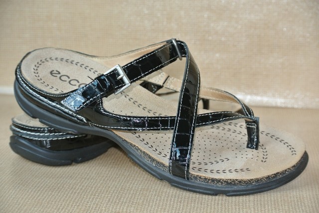 naturalizer mules clearance