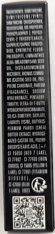 Lápiz labial líquido de terciopelo crema Givenchy Le Rouge Interdit en 09 beige Sable Foto 4 de 4