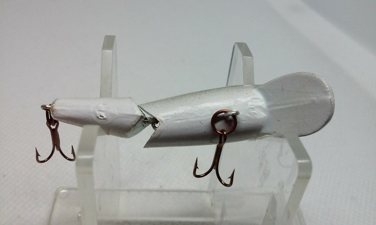 Rebel J1003 3-1/2 Jointed Minnow Floater Shallow Runner 1/4 Oz