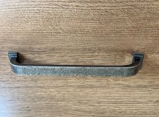 Bügelgriff für Küchenfront 21 Stück Lochabstand 160mm aus Küchenstudio Metall