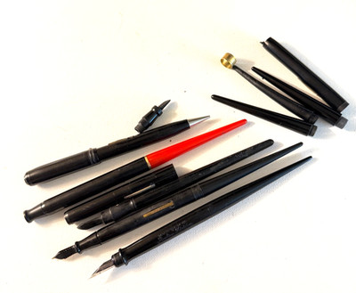 Vintage Desk Fountain Pens and parts  for parts or repair