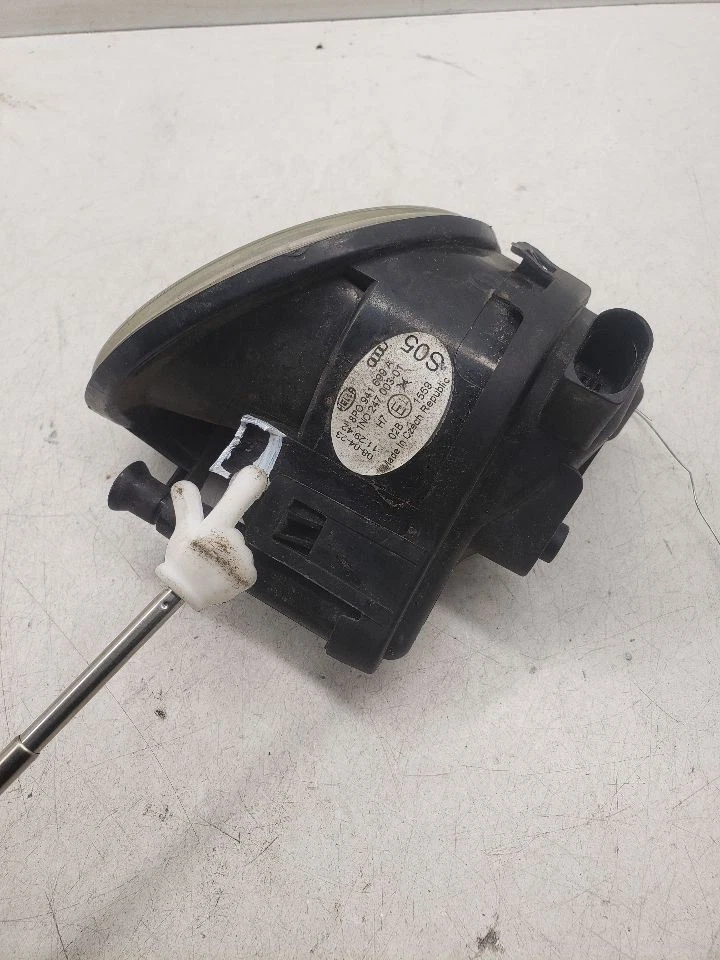 Luz de estacionamiento/esquina del conductor montada para parachoques antiniebla para AUDI Q7 1416158 07-09 Foto 2 de 4