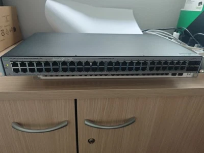 HPe Switch 1920S 48G 48 ports 1Gbps RJ45 4 ports SFP HP/N : JL382A Comme neuf - Photo 1/2