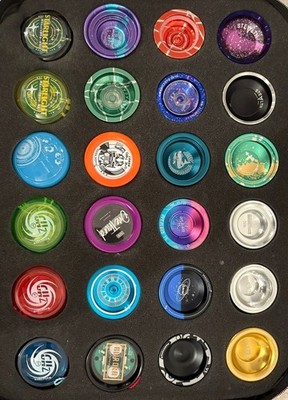 XXL YoYo Jojo Sammlung im Präsentationskoffer 24x MAGiCYOYO Metall YoYo Stealth
