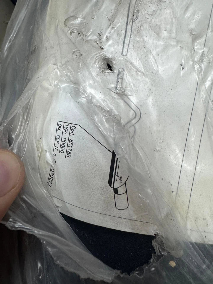 Muffler Renault Clio 1.4 II series complete with catalytic converter and manifold hose - Image 4 of 4