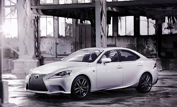 Review: 2015 Lexus IS 350 F Sport AWD