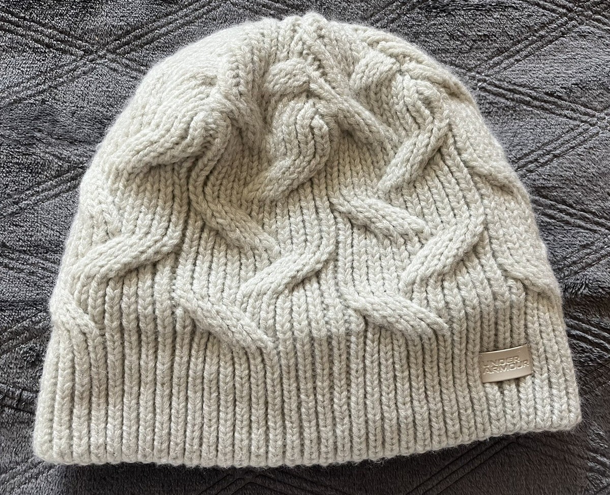 Under Armour Womens Halftime Cable Knit Beanie Winter Hat  display picture 1