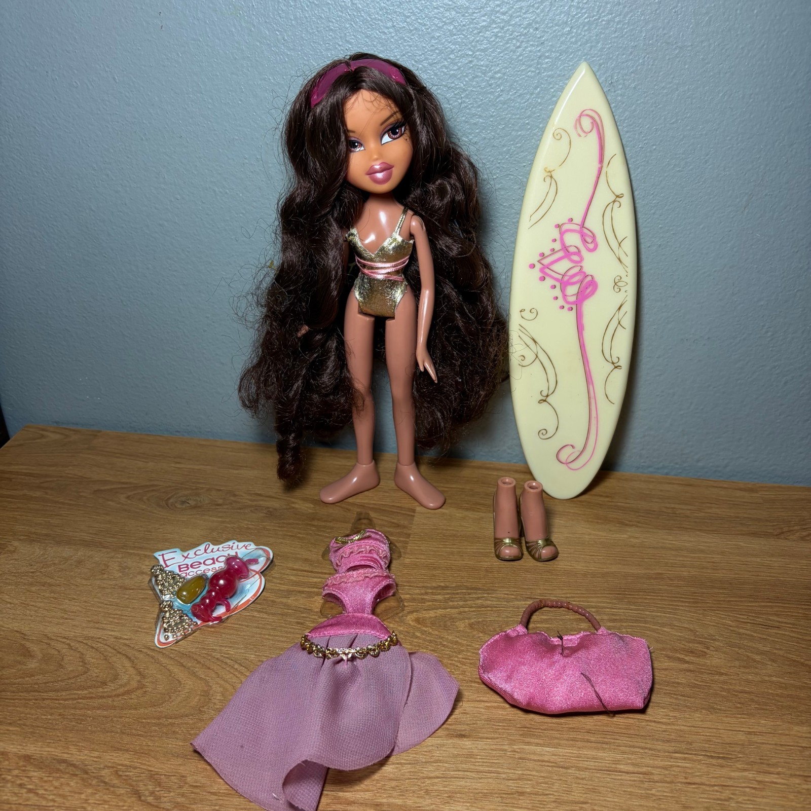 Bratz Spring Break Summer Sizzle Yasmin MGA Doll Figure Y2K VTG 2001