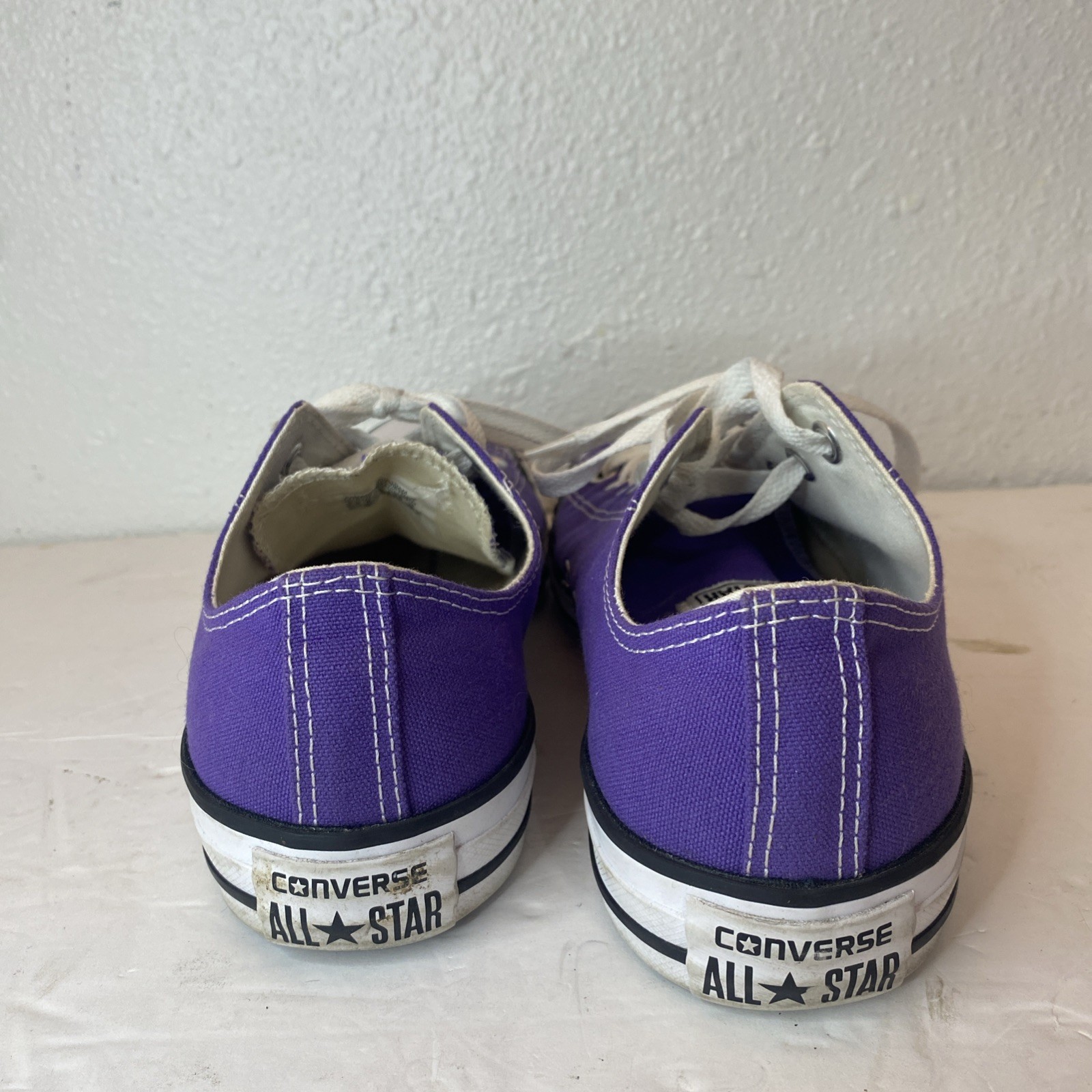 Converse All Star Men's 6.5 Women's 8.5 Flat Lace-Up Trainers Purple Shoes thumbnail 3