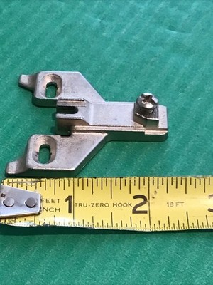 1) Blum Rare Screw Twist On Plate Only 198.660-01.22 Half Overlay