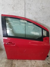 Porte avant et accessoires Toyota YARIS