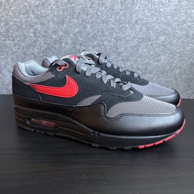 Nike Air Max 1 ESS Vamps Schwarz Rot Grau Herren Gr Eu 44 FZ5808 008