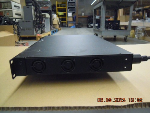 Triad TS-PAMP8-100 8-Zone/16-Channel Power Amplier 100 WPC | Control4 | Power On - Picture 4 of 11