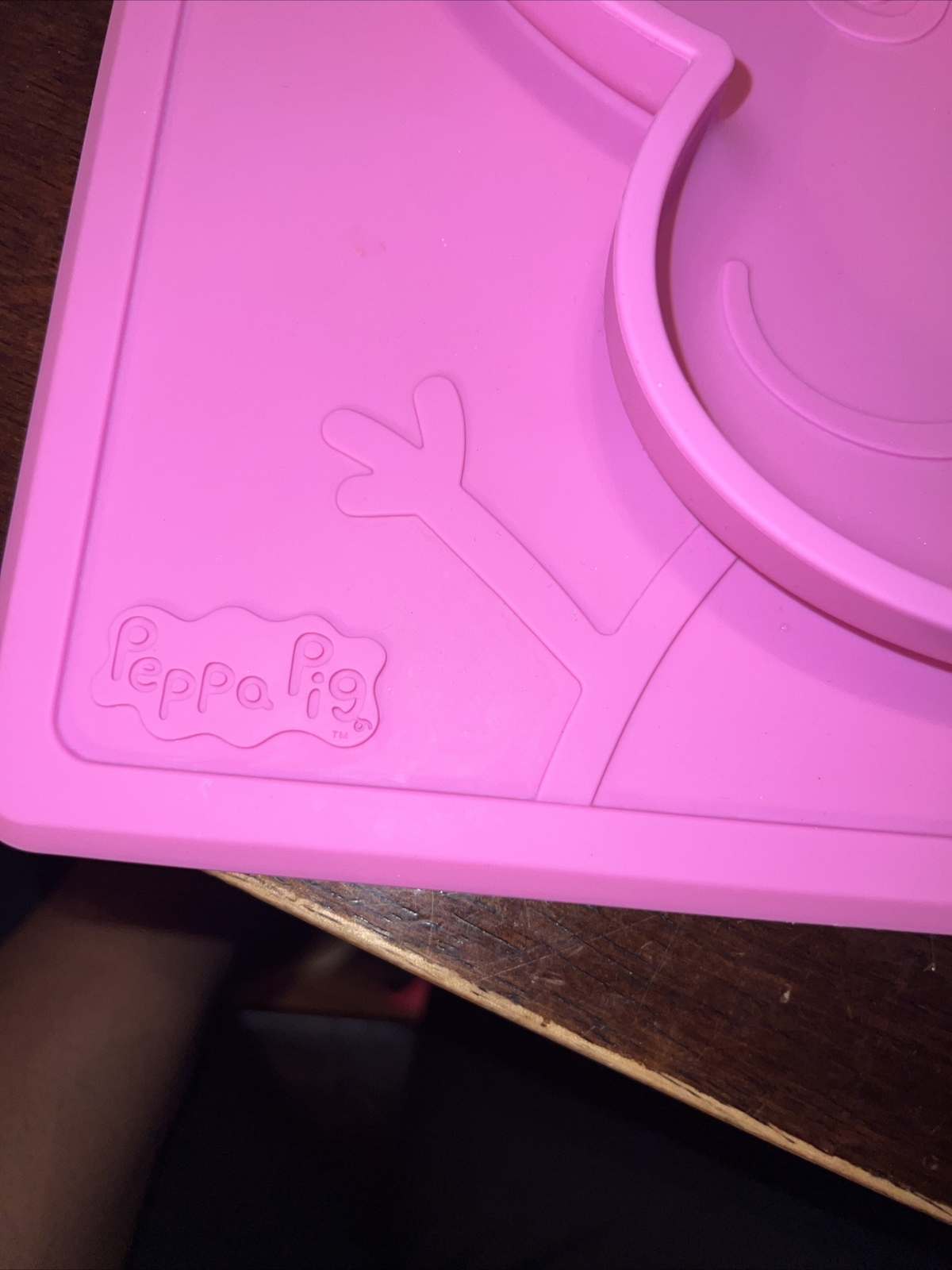 ezpz Peppa Pig Mat 100 Silicone Suction Plate Builtin Placemat