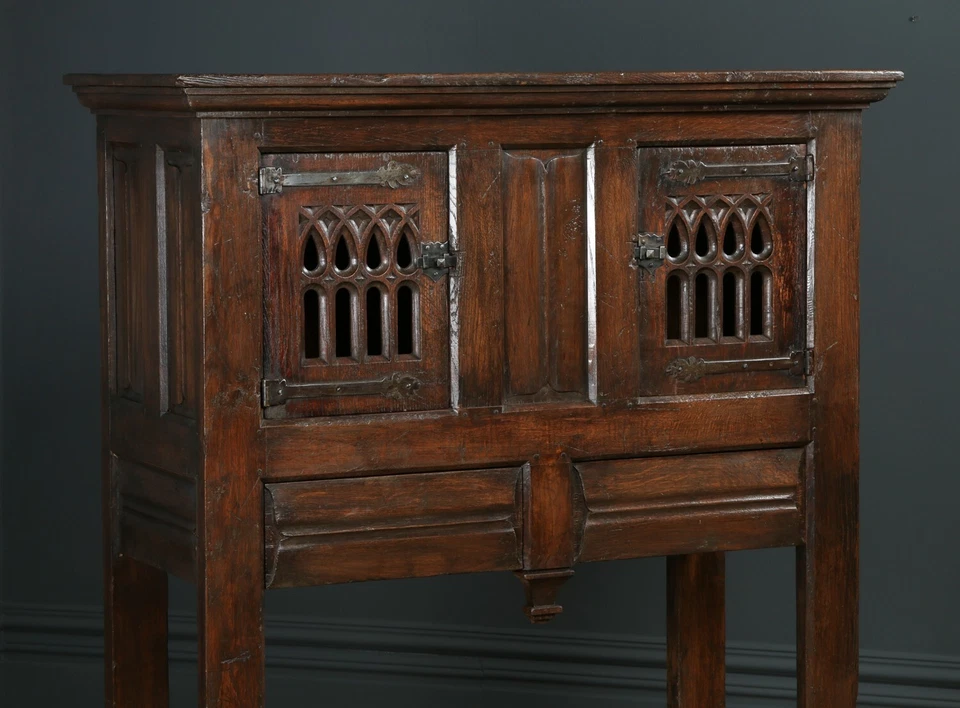 Armario armario de roble gótico estilo siglo XVI inglés vintage c.1950 Foto 3 de 4