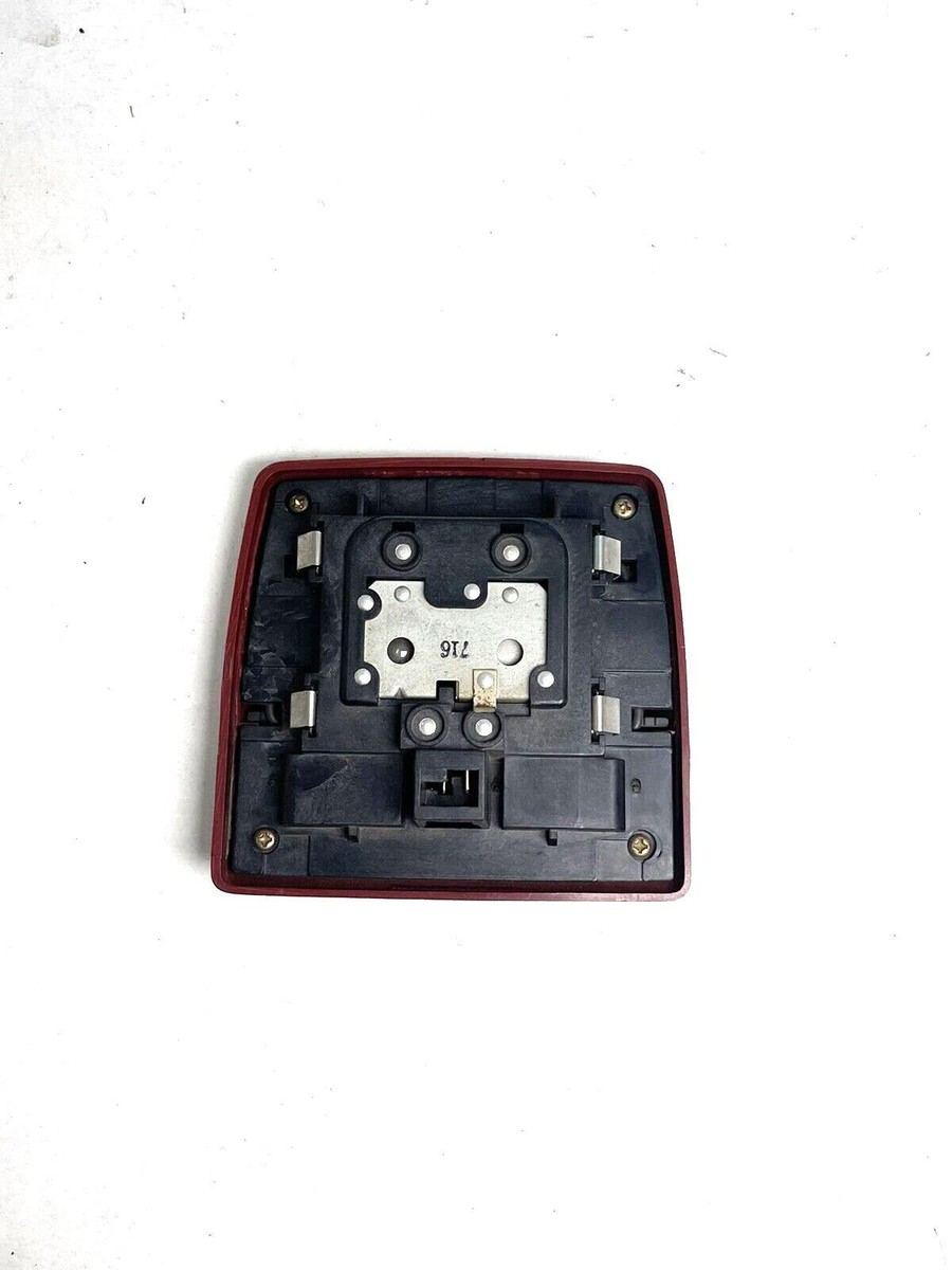 1987-1989 NISSAN 300ZX Z31 FRONT CENTER MAP LIGHT DOME LIGHT