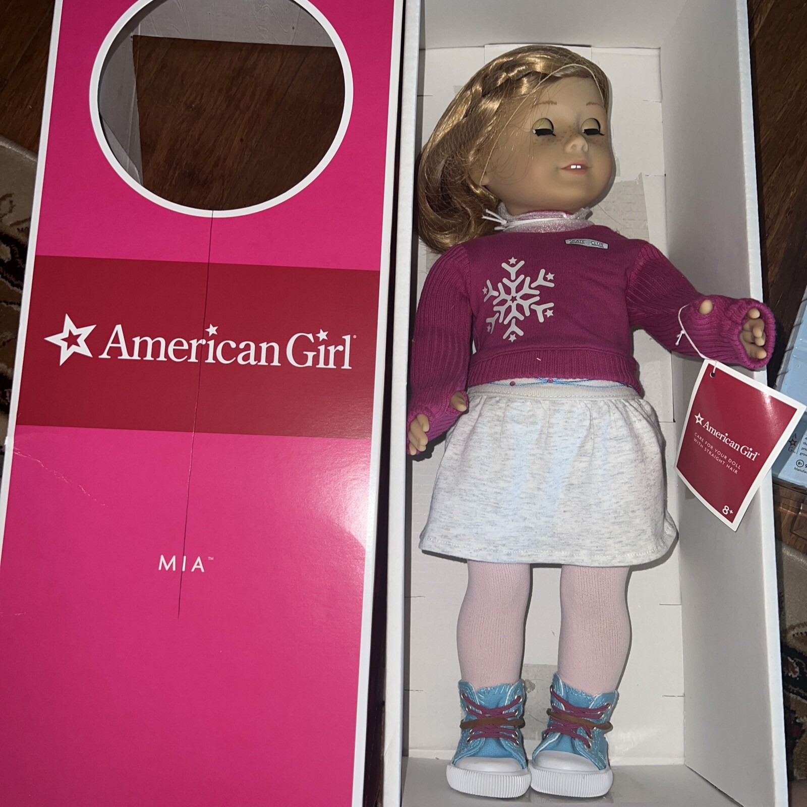 NEW IN BOX American Girl Doll Retired MIA 2008 Girl of the Year Skating