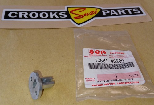 NOS 13581-40200 RM125/RM250/RM400/PE175/PE250 etc. Throttle Valve Needle Holder - Picture 6 of 9