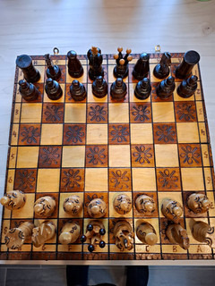 Holz Schachspiel Set klappbares Schachbrett mit Figuren & Aufbewahrungsfach