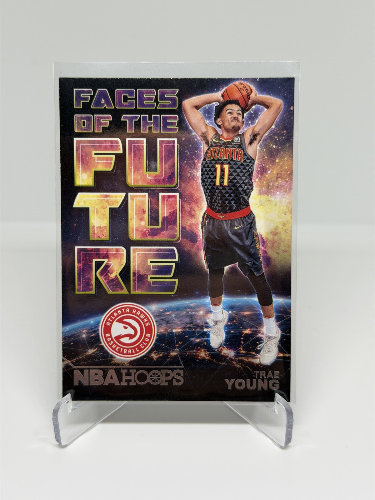 2018-19 Panini NBA Hoops - Faces of the Future Trae Young #5 (RC)