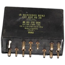 Mercedes-benz C 180 T 202 Relais Blinker / AHK 2028204626 Mercedes-benz C 180 T 202 Relais Blinker / AHK 2028204626