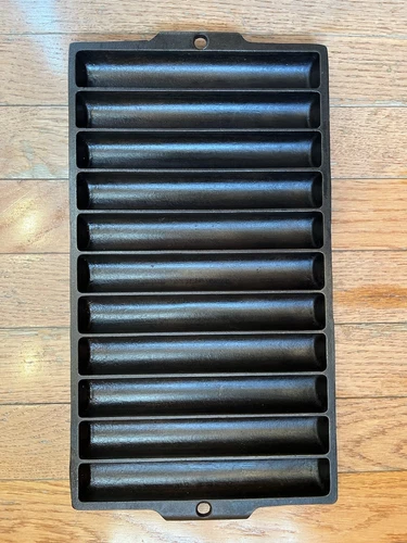 1930's Griswold No. 22 Cast Iron Corn Bread Pan #954