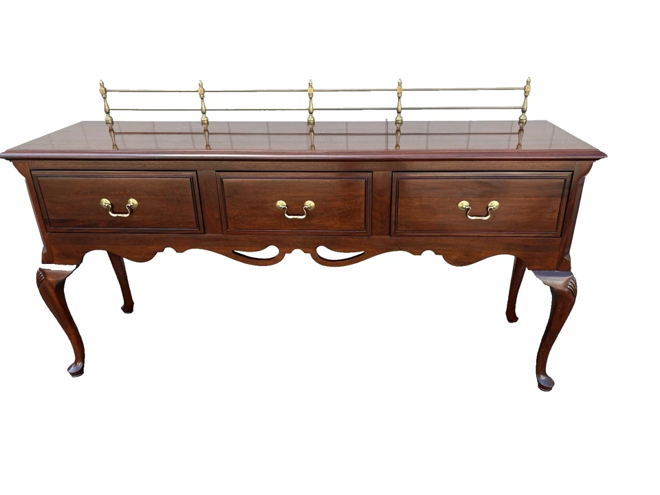 66972   Davis Furniture Buffet Sideboard Server Cabinet with Brass Gallery - Image 3 of 4