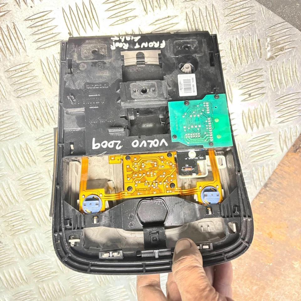 LUZ DE TECHO INTERIOR DELANTERA VOLVO S60 2000-2009 30721050 ORIGINAL OEM Foto 2 de 4