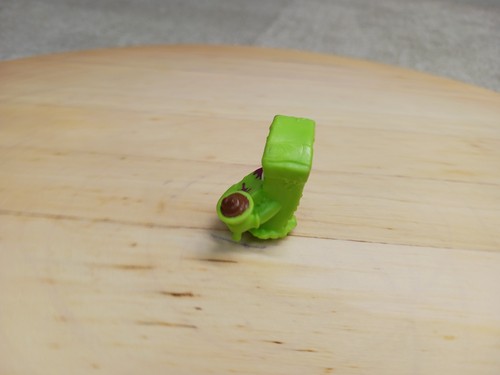 ZURU Smashers Toilet Toy Figures Green Purple - Picture 3 of 12