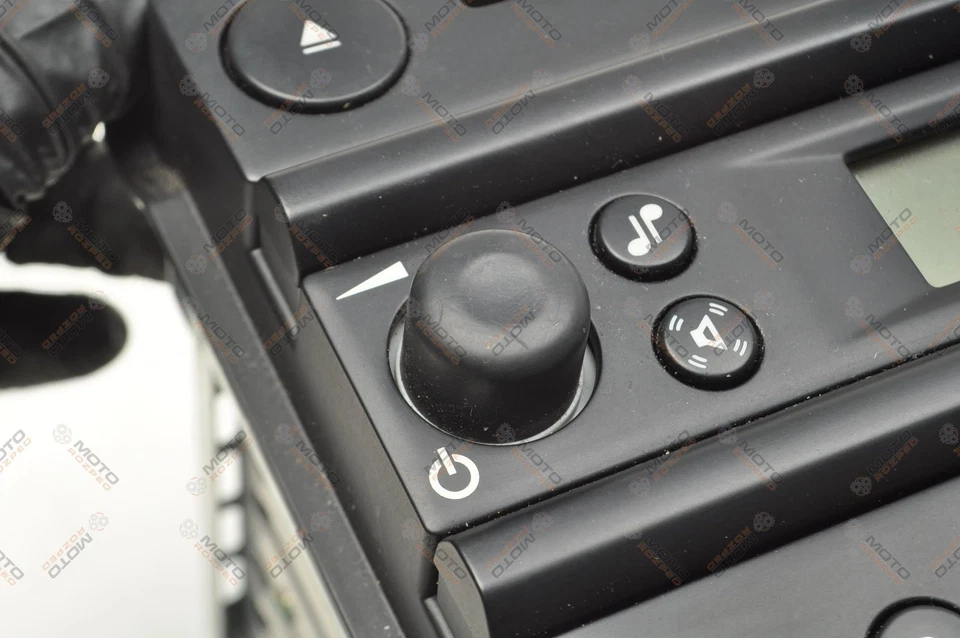 LAND ROVER FREELANDER (L314) 2.5 V6 177 PS Radio Autoradio 4CFF-18C838-AB - Bild 2 von 4