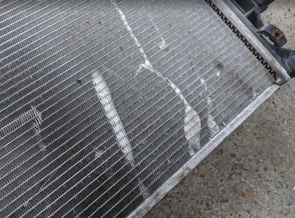 JEEP COMMANDER 3.0 CRD 2007 WATER COOLING RADIATOR - Image 2 of 3