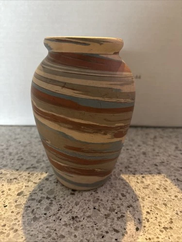 Niloak Art Pottery 5” Mission Swirl Vase Beautiful Colors
