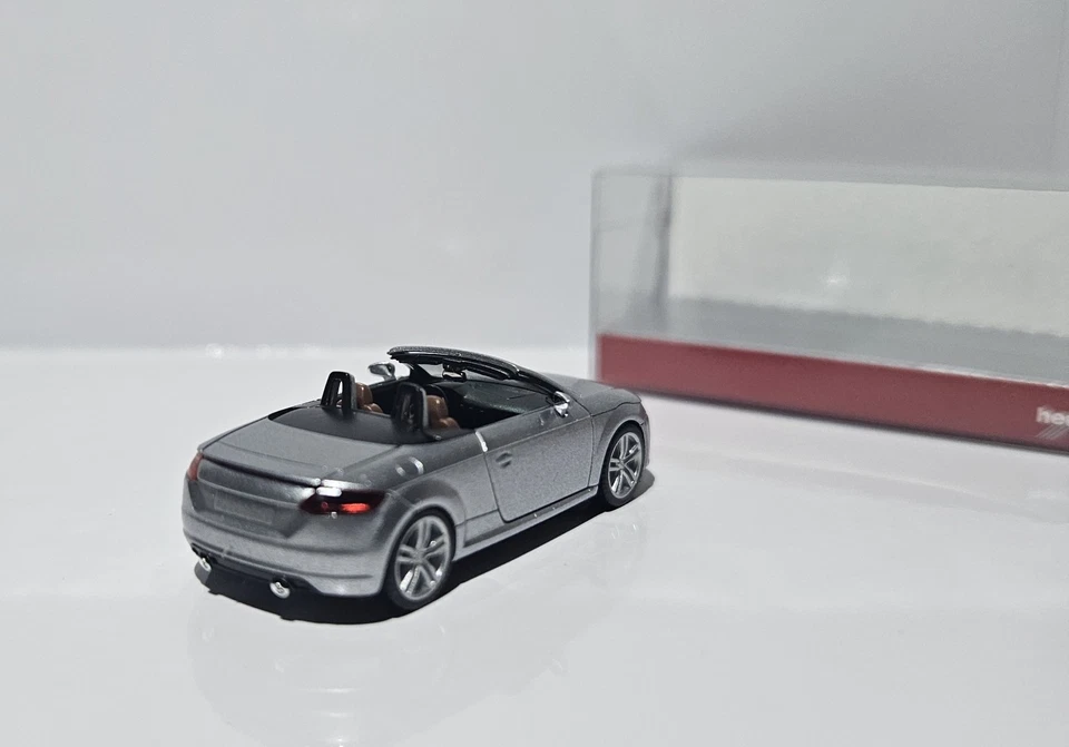 Herpa H0 1:87 PKW AUDI TT 8S/FV CABRIOLET ROADSTER SILBER METALLIC OVP - Bild 4 von 4