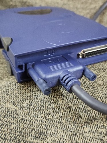iomega Z250P ZIP 250MB Superfloppy Parallel Port Drive w\ Power Adapter + Cable - Afbeelding 11 van 12
