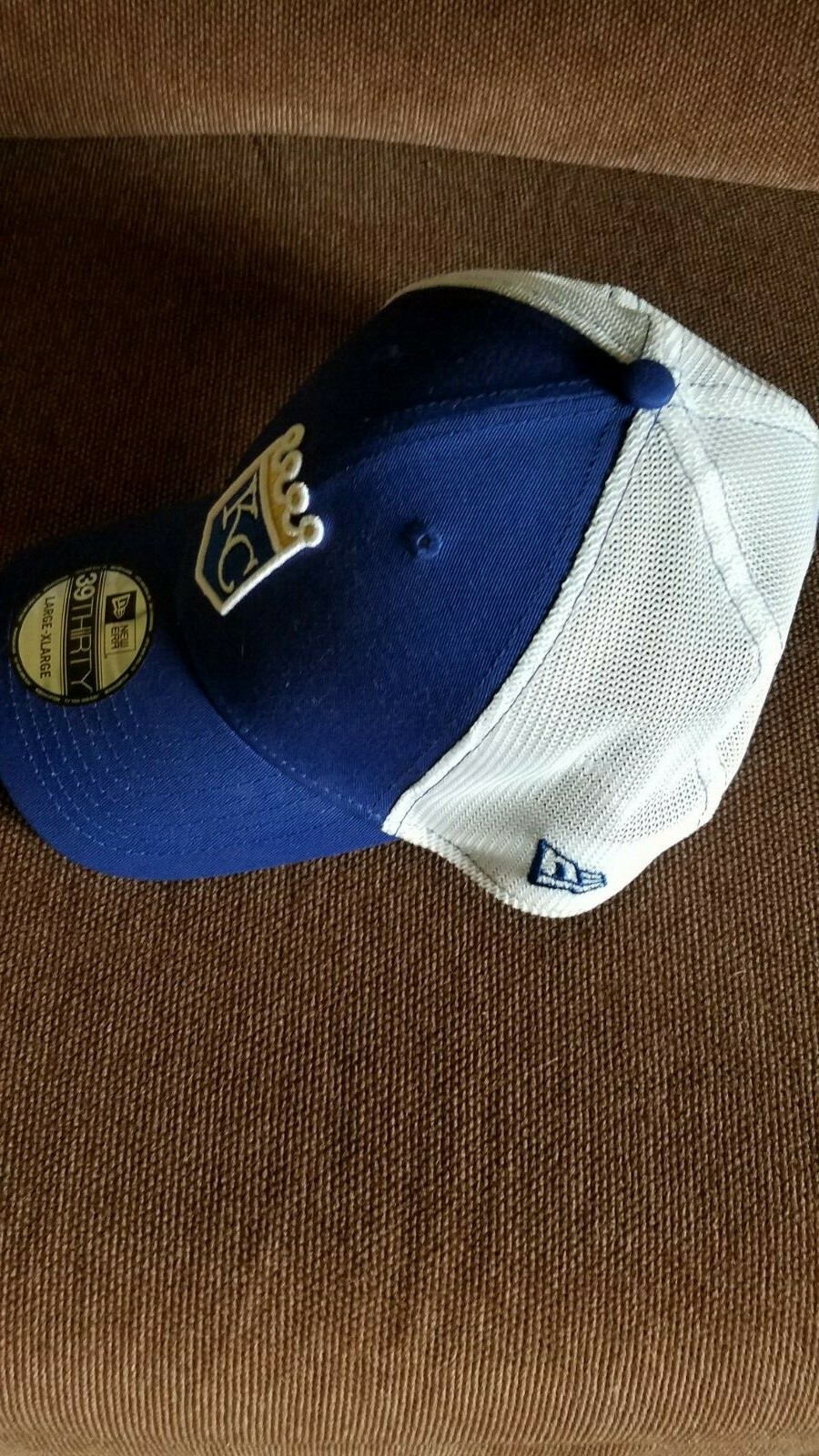 Picture 2 of 4