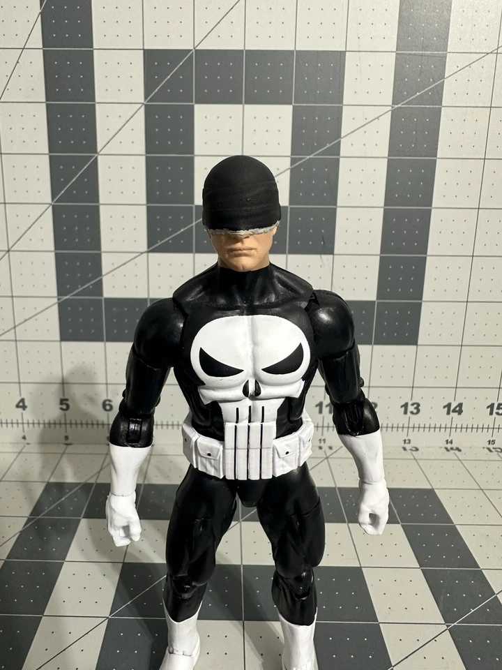 3D Printed - PAINTED 1/12 Daredevil VIGILANTE  Headsculpt Marvel Legends Scale - Image 2 of 4
