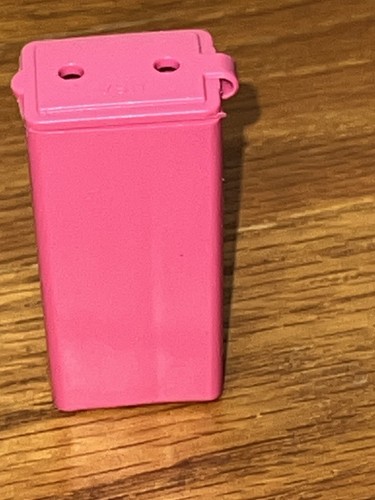 NEW Tupperware VINTAGE NOS TOOTHBRUSH HOLDER PROTECTOR TRAVEL STORAGE CASE PINK - Picture 2 of 10