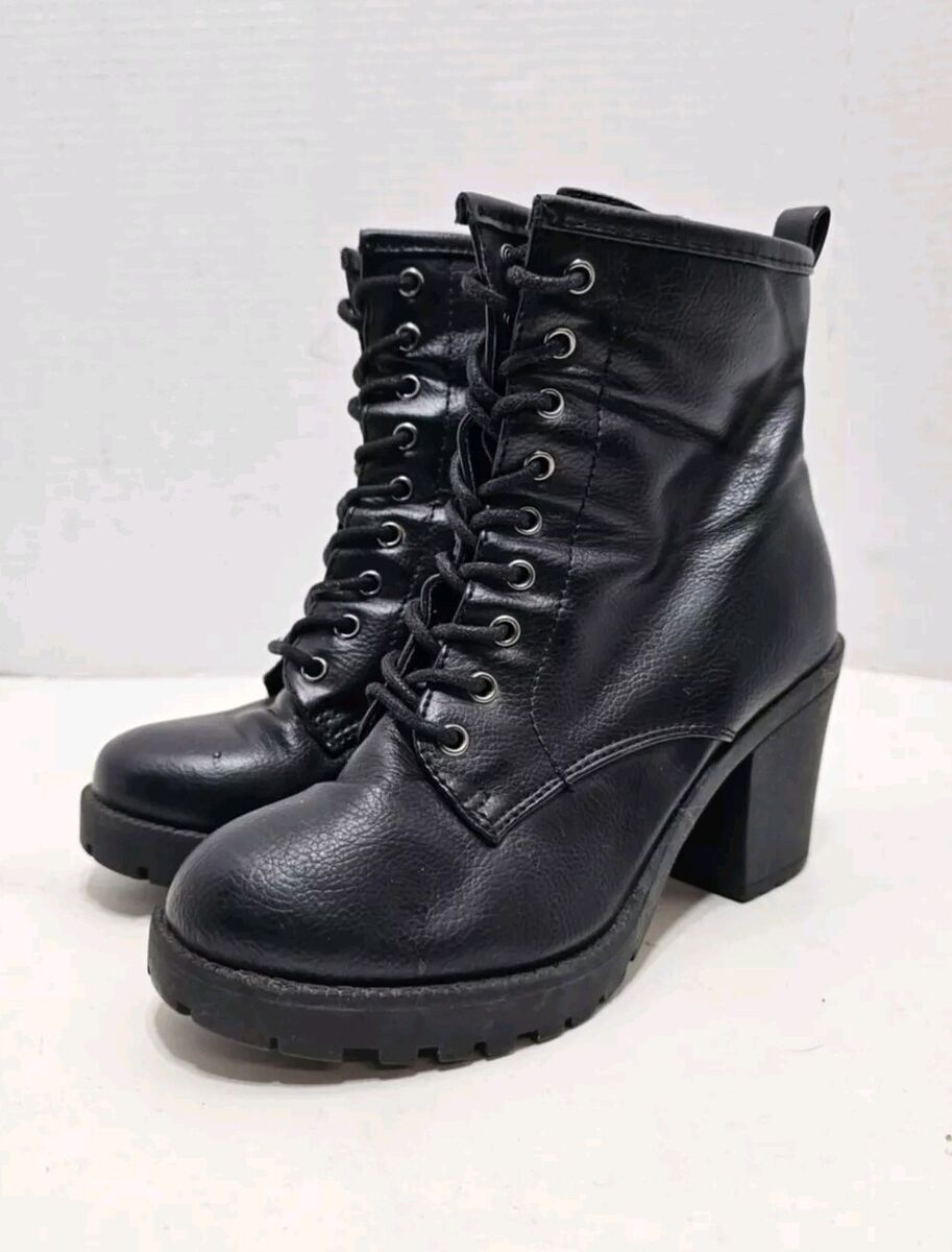 Zigi Soho Kourtlan Black Lace Up Block Heel Ankle Boots Zigi Soho Kourtlan Black Lace Up Block Heel Ankle Boots