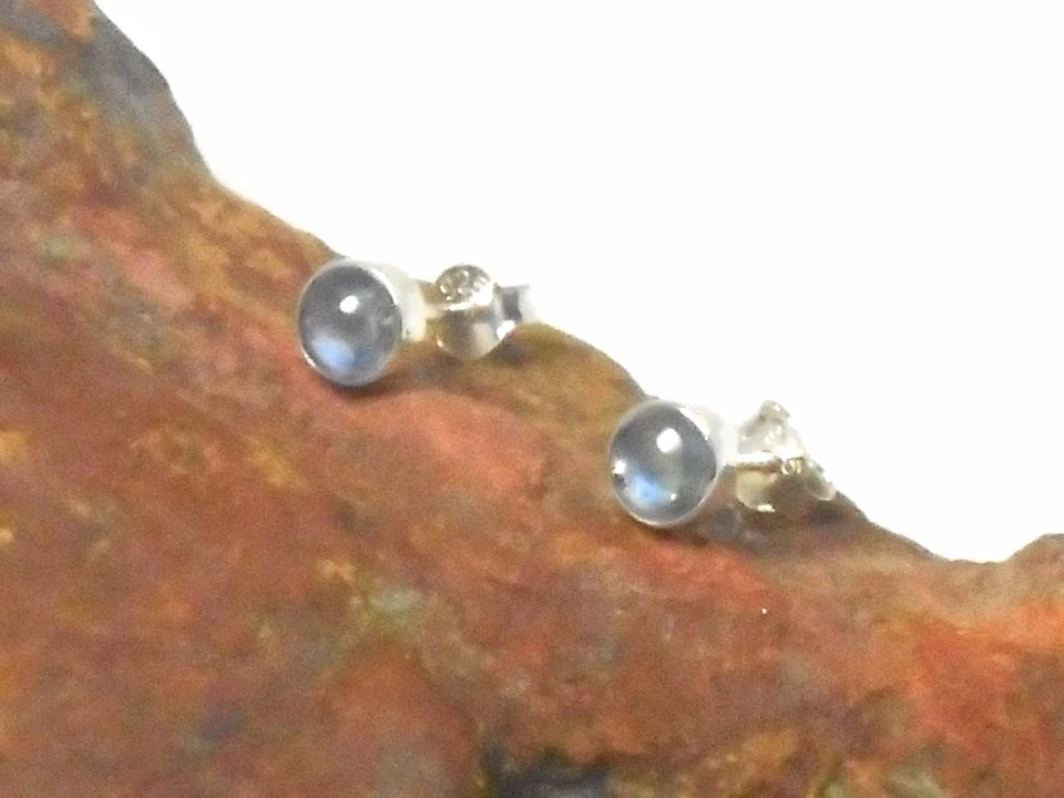 Pendientes de tachuelas de piedras preciosas redondos azules de plata esterlina 925 - 5 mm Foto 4 de 4