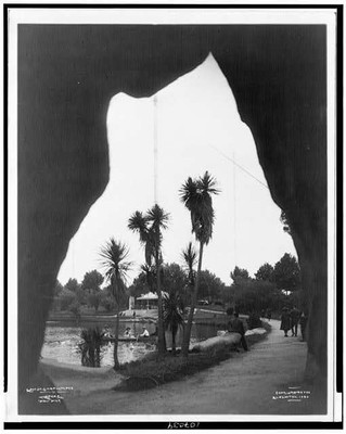 Lago de Chapultepec,parks,lakes,ponds,water,caves,Mexico City,J L�pez,c1926