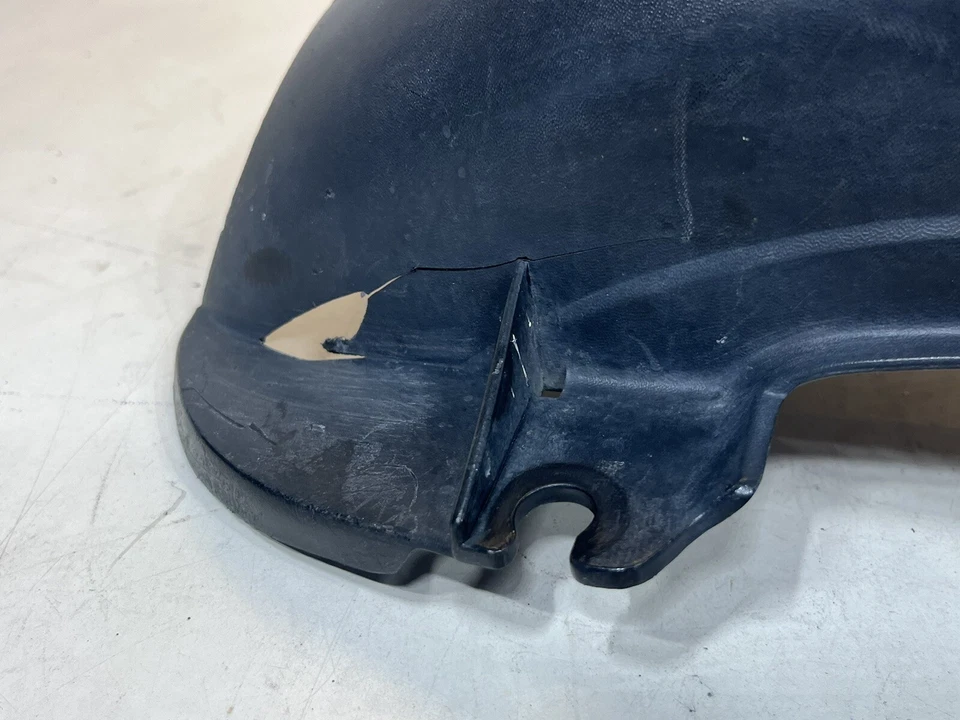 04-09 雅马哈 YJ 125 Vino 125 滑板车后背内挡泥板原始设备制造商 4TE-F1611-02-00 — 第 4/4 张图片