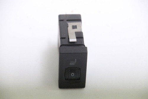 Schalter Sitzheizung VW PASSAT Variant 3BG 3B0963564C rechte Seite 03-2001