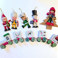 Vintage Wood Christmas Ornaments Lot Of 6. 106