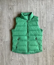 Green American Eagle Outfitters puffer vest Size Small